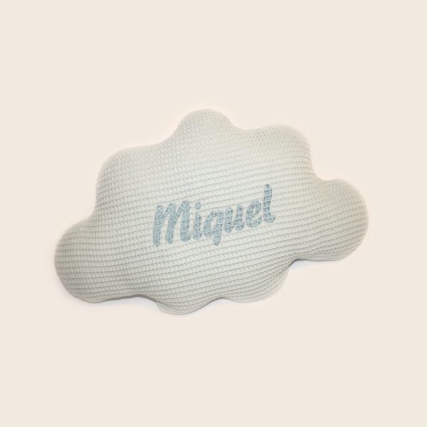 cojín nube infantil con nombre Miguel