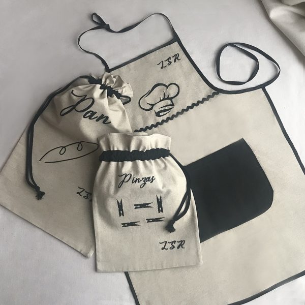 conjunto delantal y bolsas hogar personalizado con iniciales