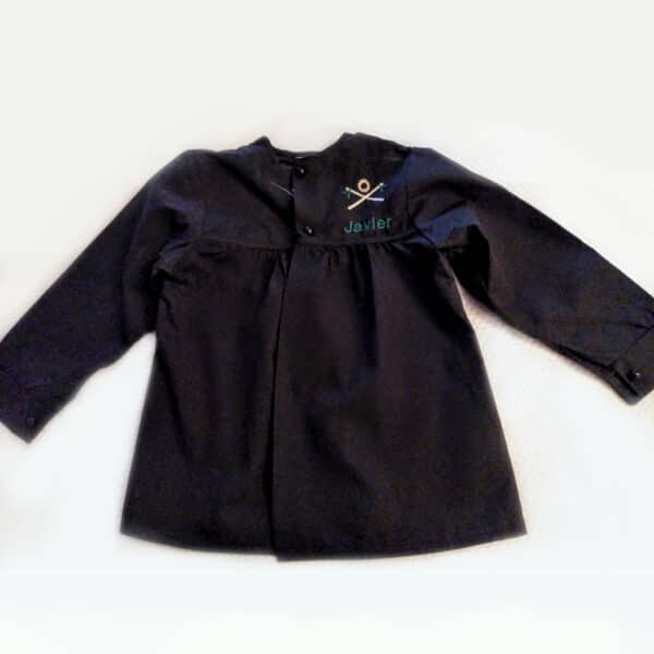 blusa negra magdalena con bordado nombr y rollo y caña